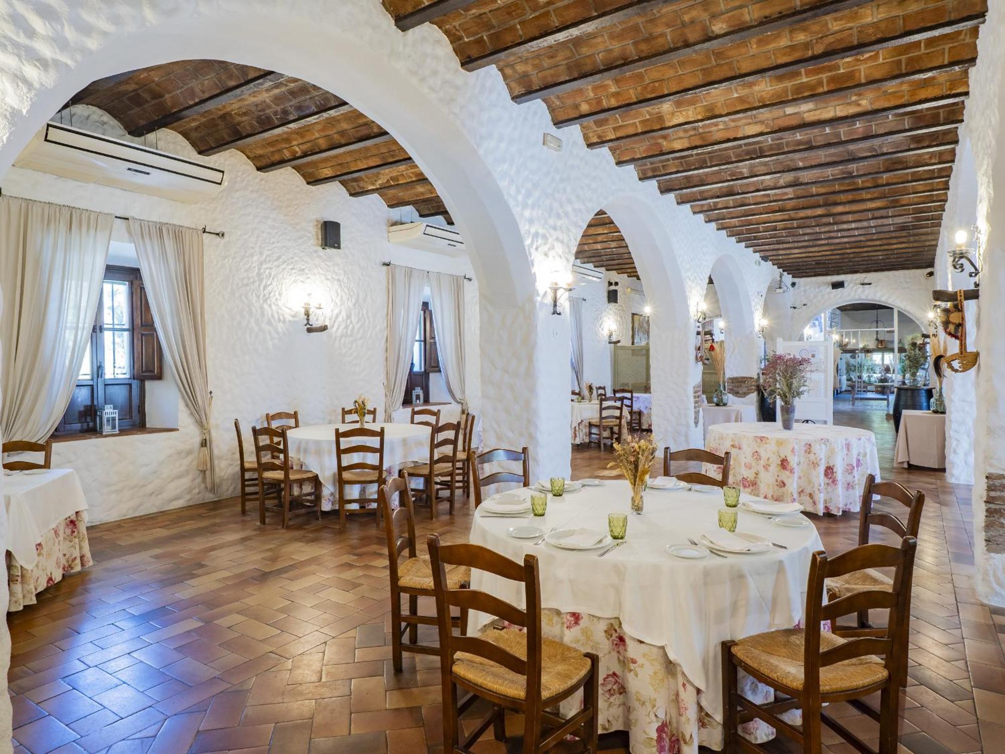 Cubo'S Hotel Cortijo San Antonio Casarabonela Exterior photo